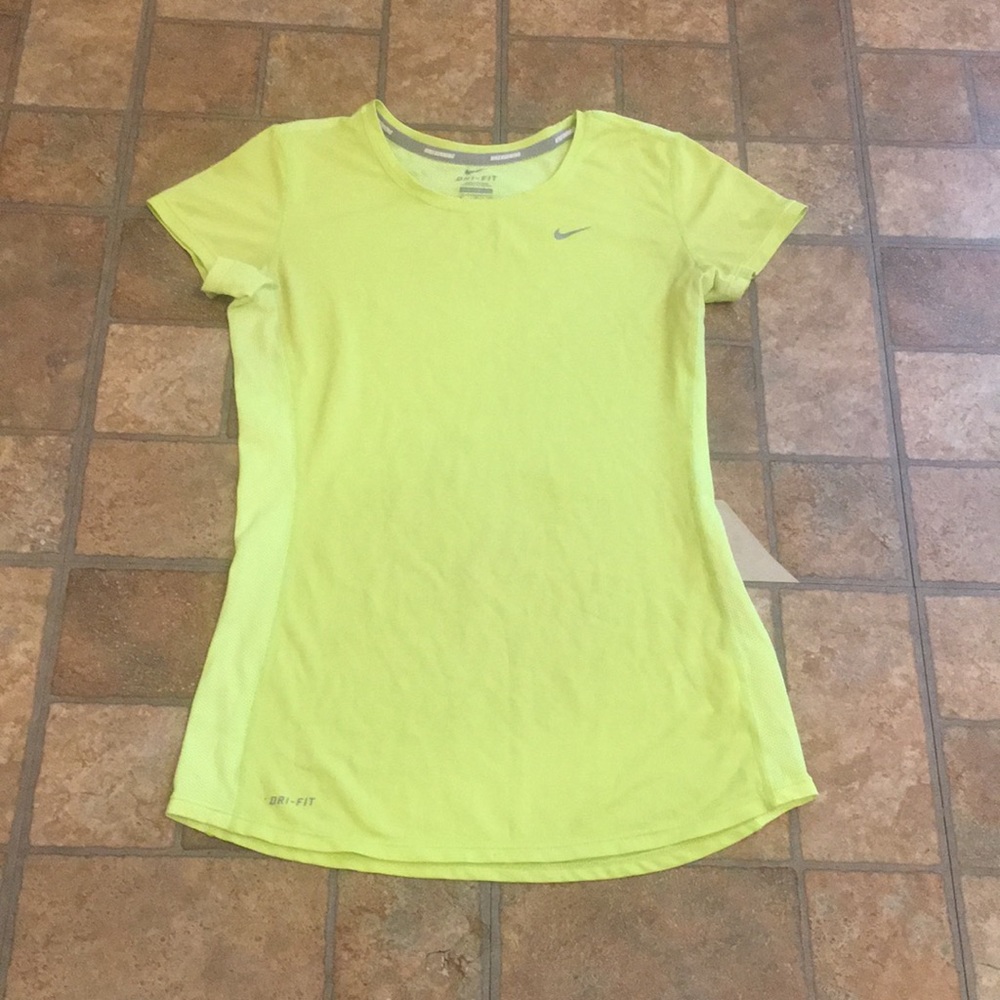 Nike highlighter yellow women’s drift top